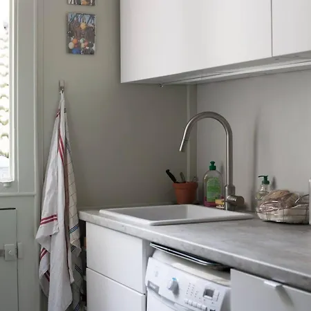 So Cute 55m2 And Quiet With A Courtyard Garden Apartament *