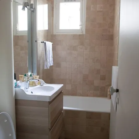 So Cute 55m2 And Quiet With A Courtyard Garden Apartament *