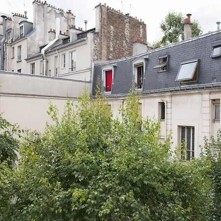 So Cute 55m2 And Quiet With A Courtyard Garden Apartament