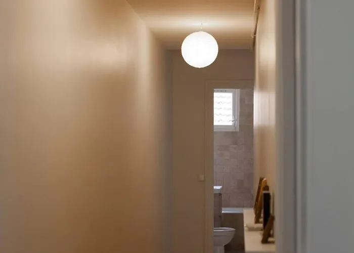 So Cute 55m2 And Quiet With A Courtyard Garden